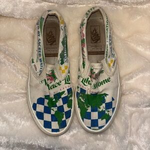 Vans Eco Theory Classic Slip on Shoe EUC Women’s Size 7